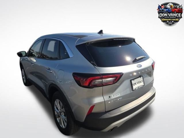 Certified 2023 Ford Escape Active AWD/4WD image 2