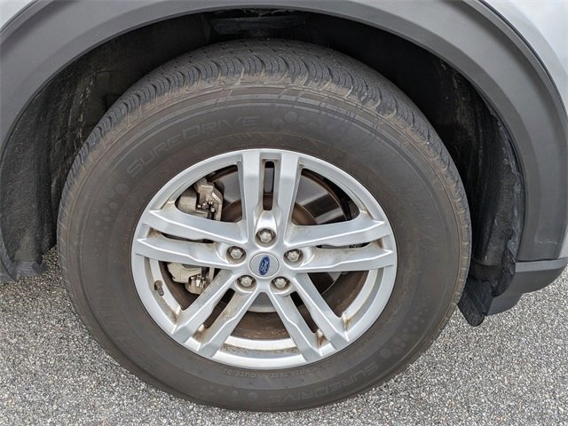 Certified 2023 Ford Explorer XLT w/ Equipment Group 202A image 11