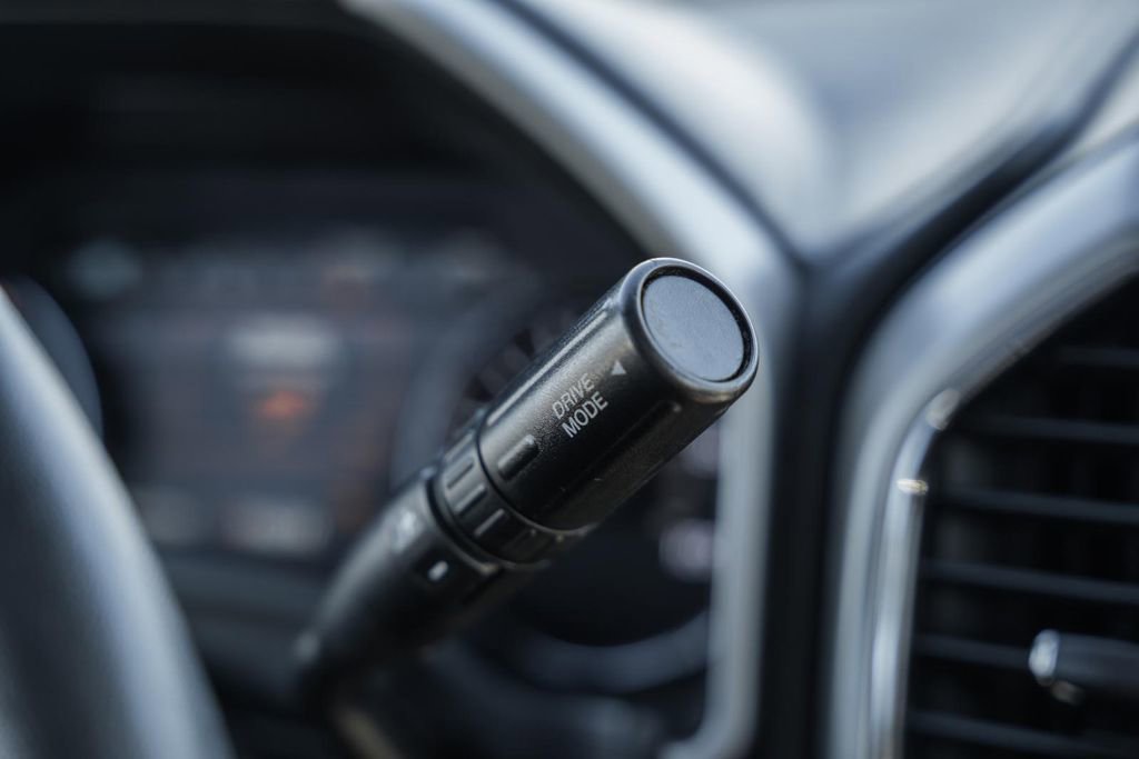 Certified 2021 Ford F350 Lariat image 32