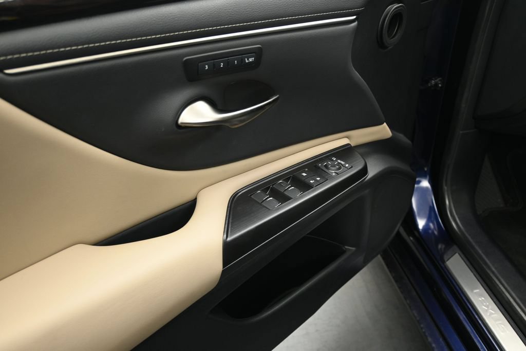 Used 2021 Lexus ES 350 w/ Premium Package FWD image 8