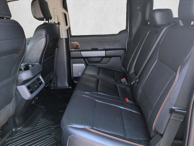 Certified 2025 Ford F250 Lariat w/ Black Appearance Package image 15