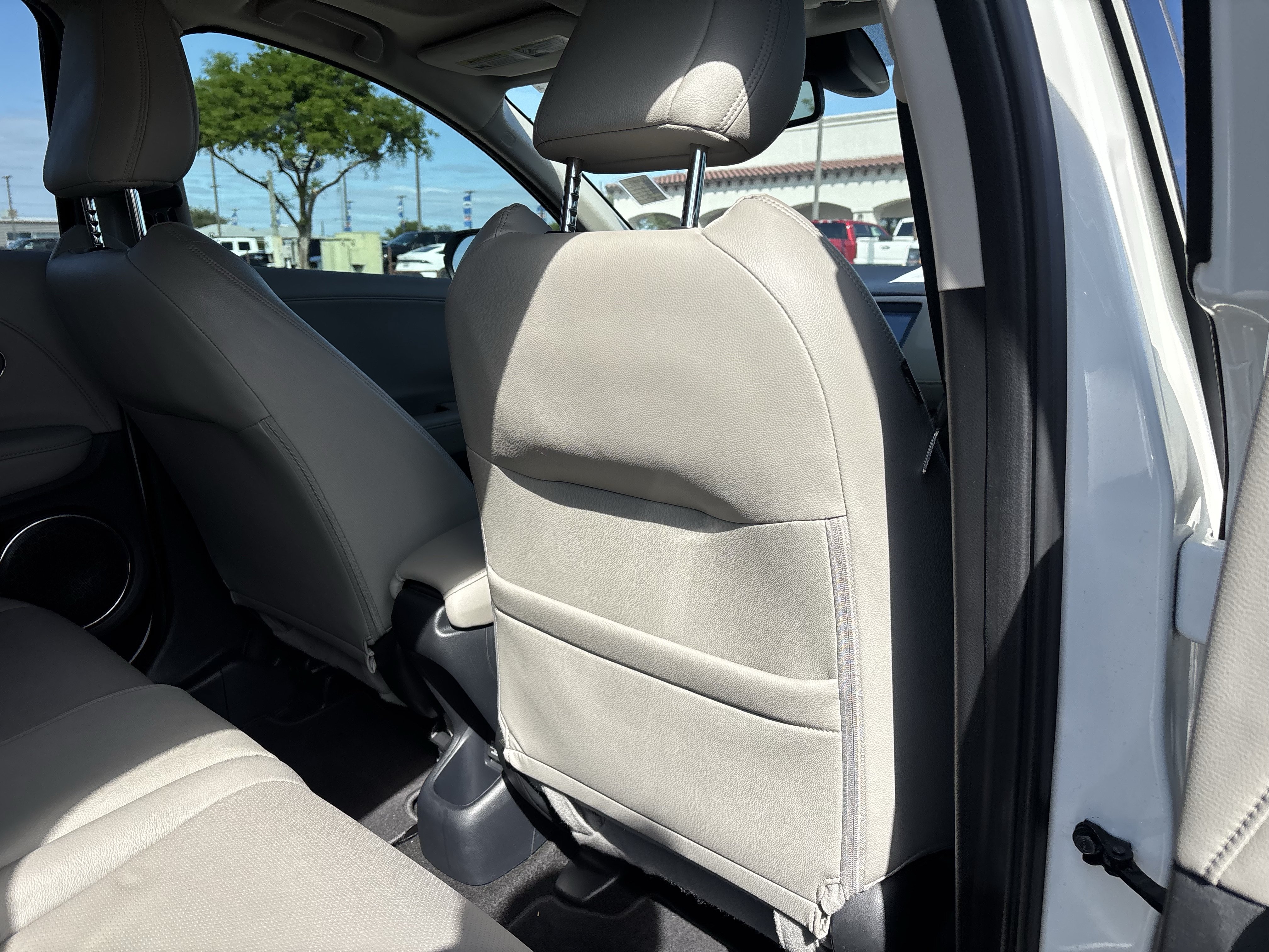 Used 2022 Honda HR-V EX-L image 21