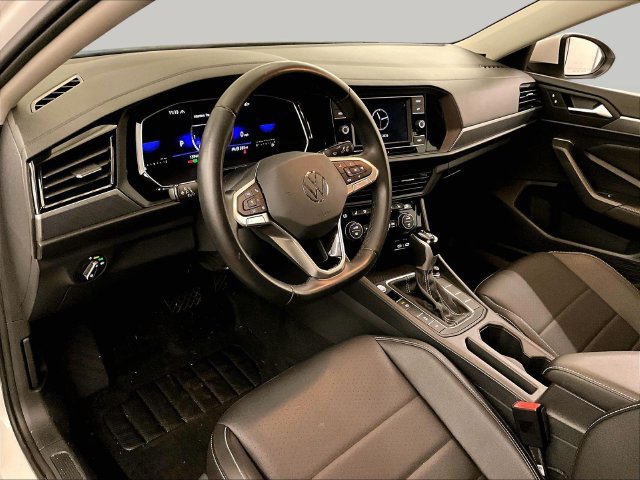 Used 2023 Volkswagen Jetta SE w/ Panoramic Sunroof Package FWD image 12
