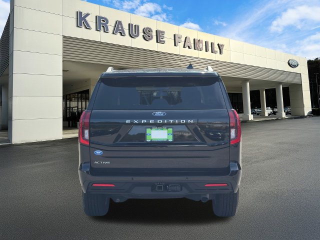 Certified 2025 Ford Expedition Active RWD image 7