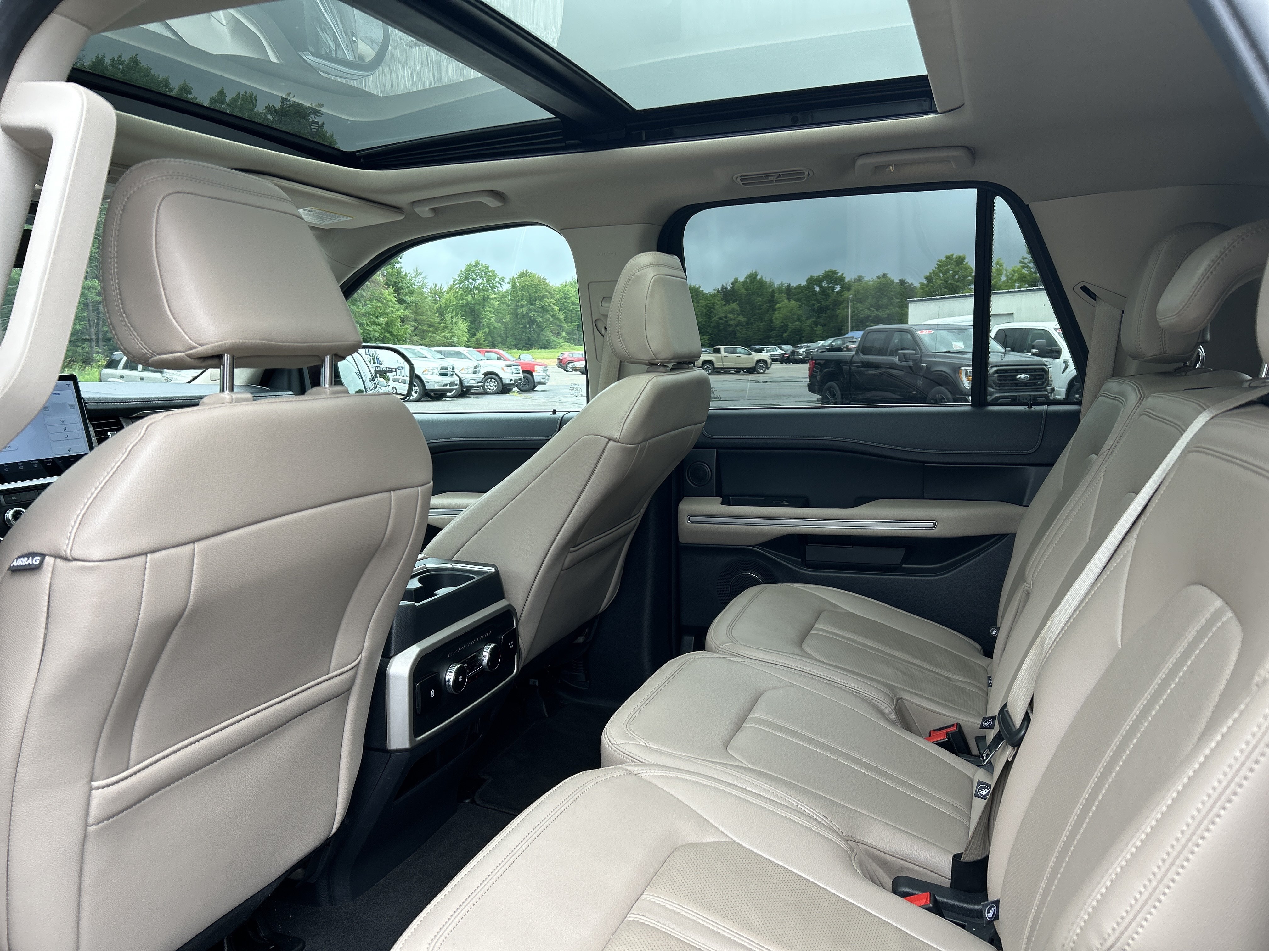 Certified 2024 Ford Expedition Max Limited AWD/4WD image 12
