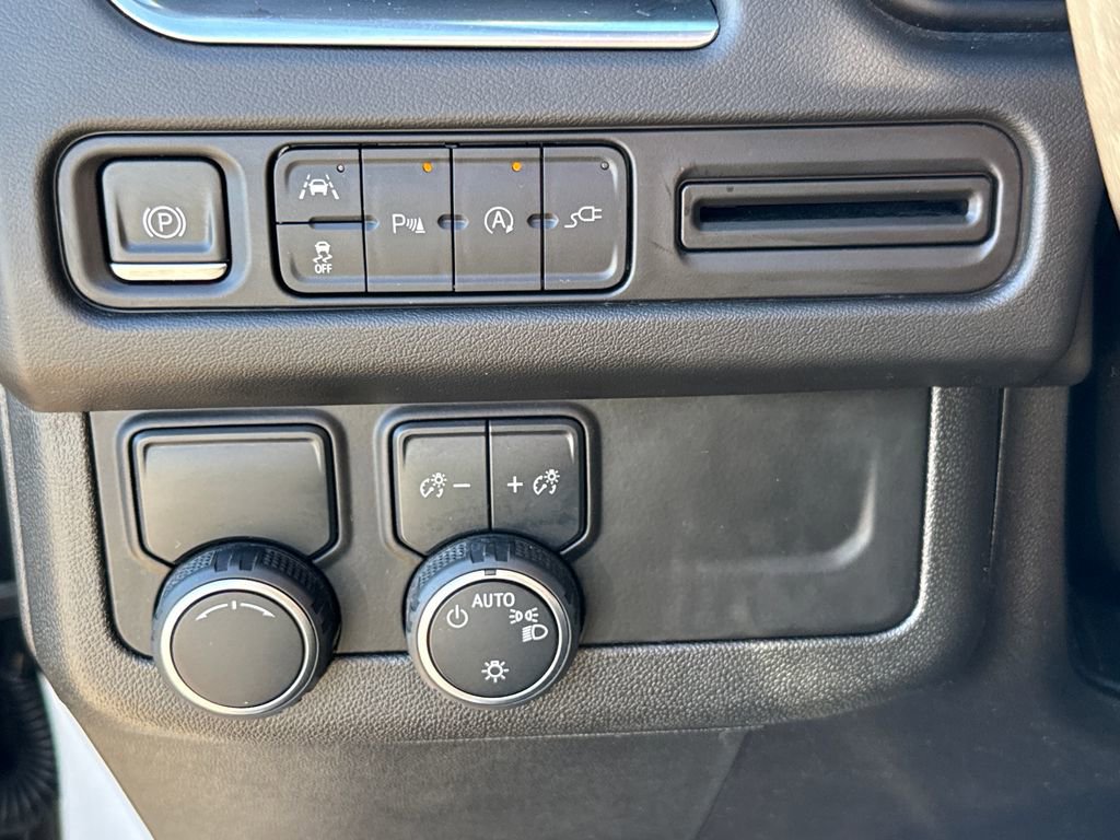 Used 2021 Chevrolet Tahoe Premier image 14