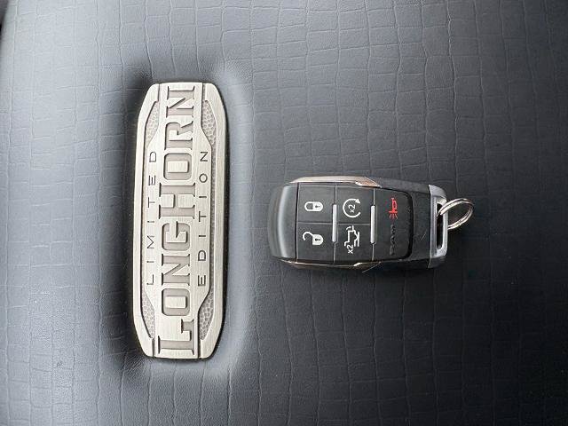 Used 2022 RAM 3500 Limited AWD/4WD image 15
