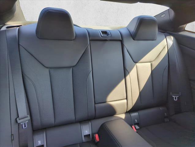 Used 2024 BMW 430i Coupe w/ Premium Package image 21
