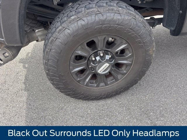 Certified 2022 Ford F250 Lariat w/ Tremor Off-Road Package AWD/4WD image 32
