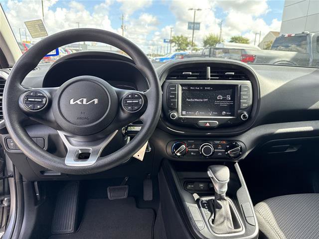 Used 2024 Kia Soul LX w/ Option Group 015 FWD image 6