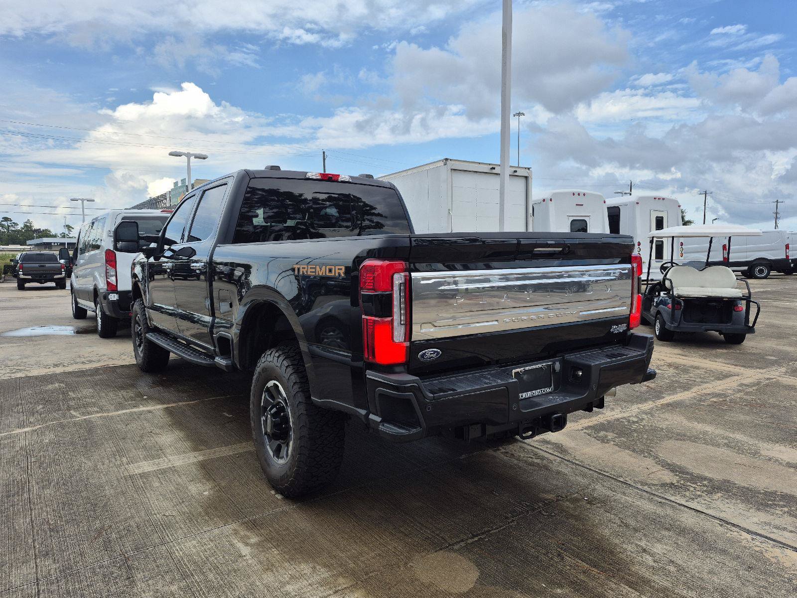 Certified 2024 Ford F250 Platinum w/ Tremor Off-Road Package AWD/4WD image 4