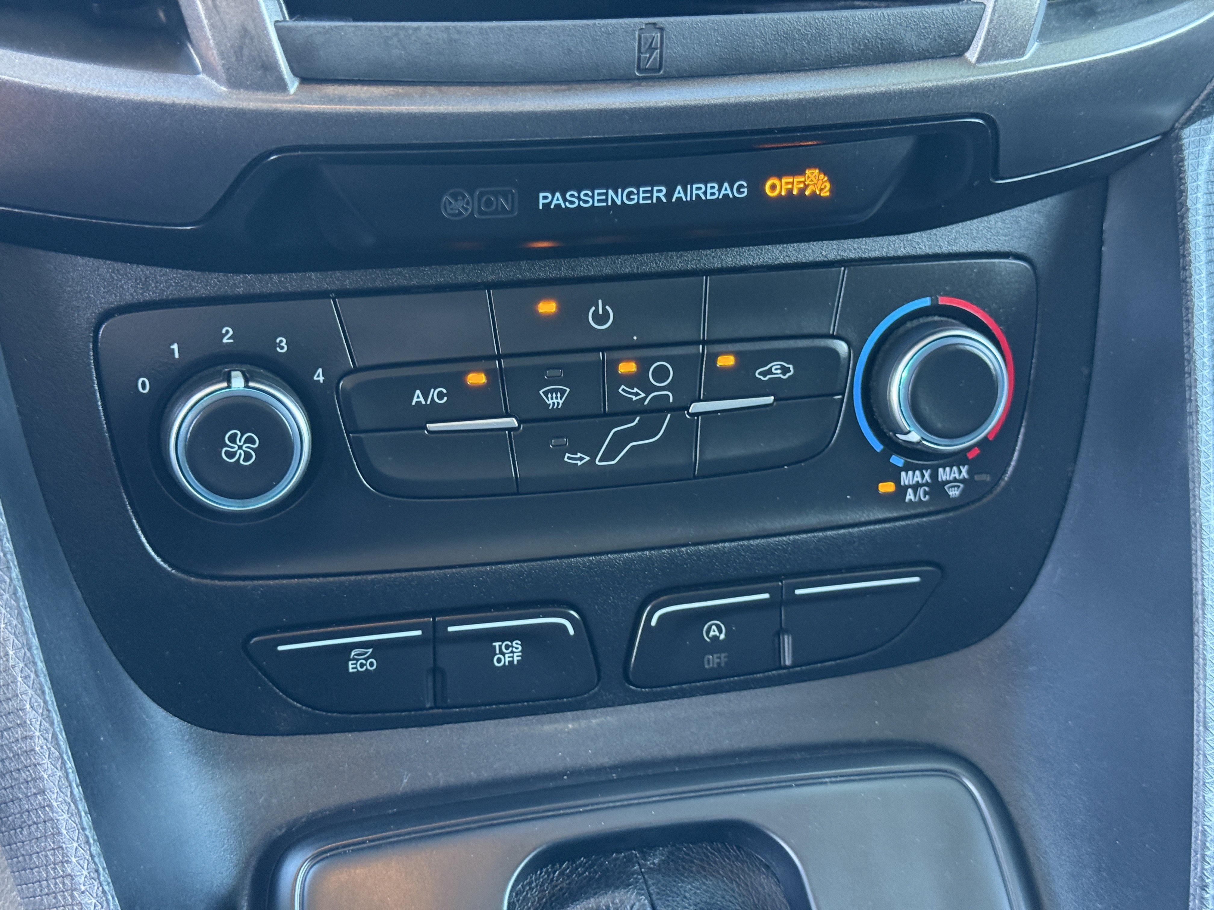 Certified 2020 Ford Transit Connect XL image 19