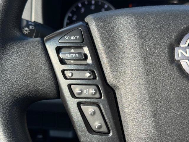 Used 2022 Nissan Frontier SV AWD/4WD image 13