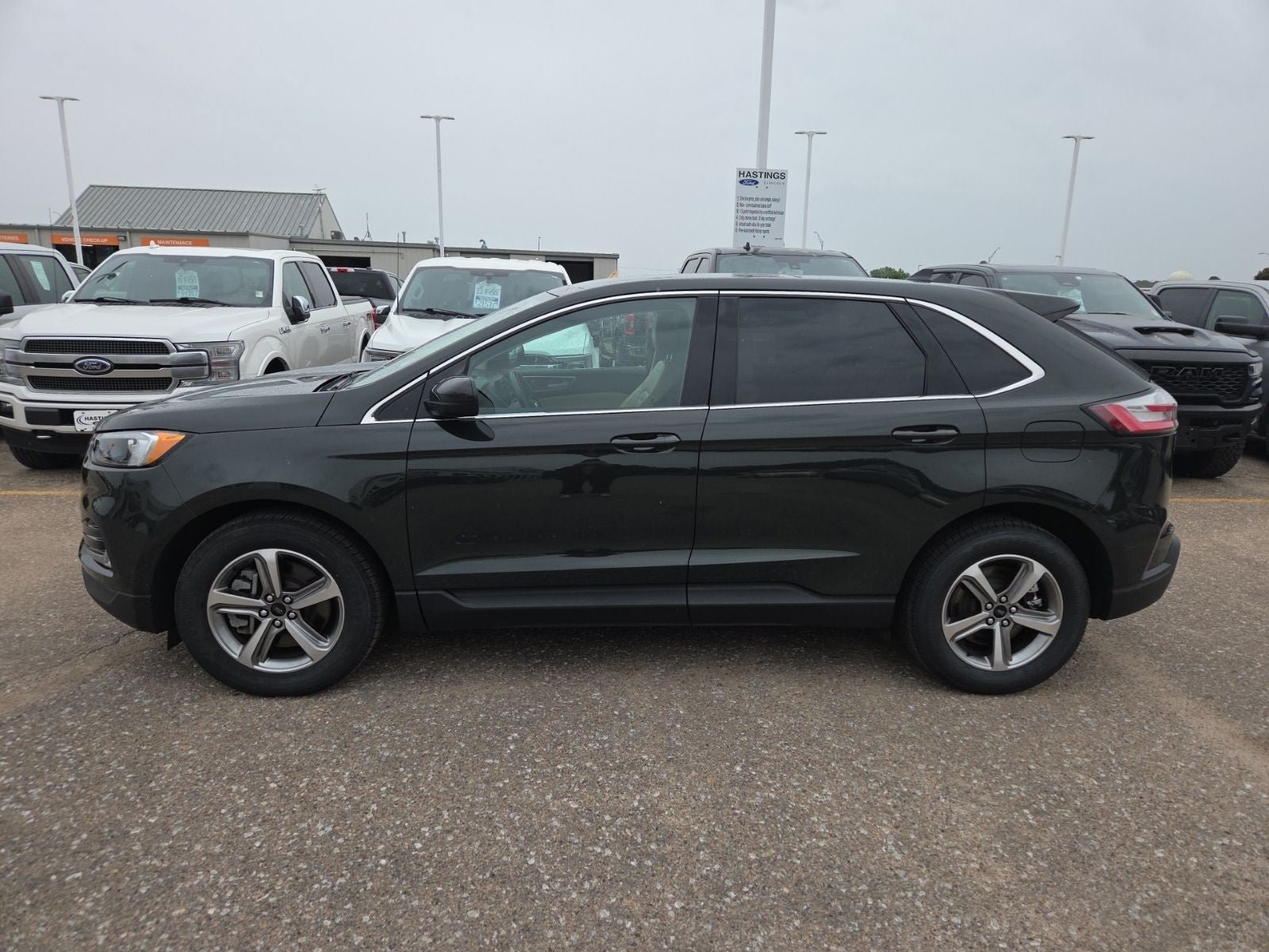 Certified 2023 Ford Edge SEL w/ Convenience Package AWD/4WD image 6