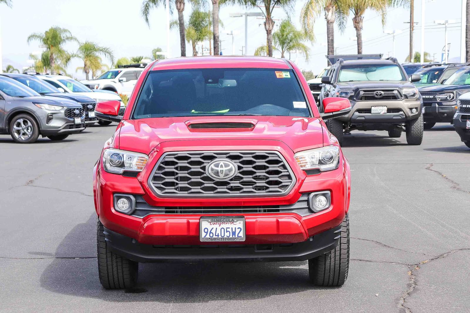 Used 2020 Toyota Tacoma TRD Sport w/ Technology Package RWD video 2