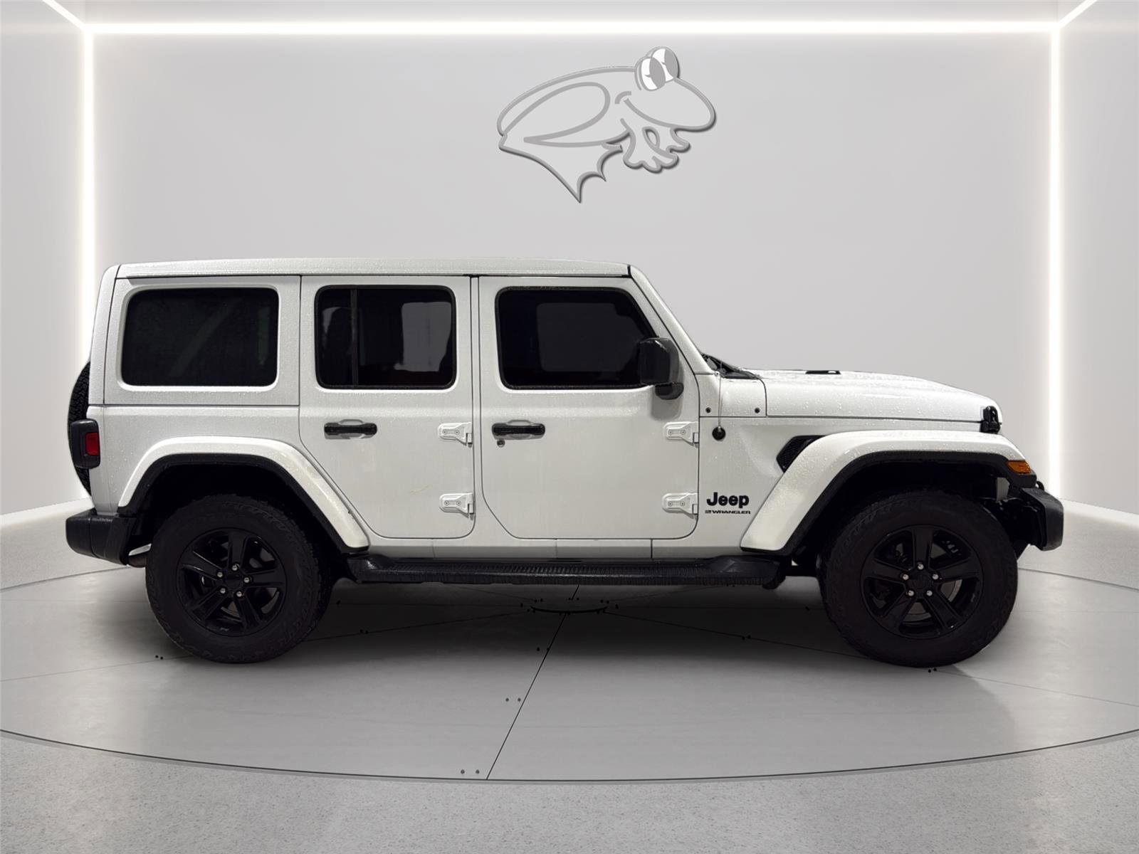 Used 2023 Jeep Wrangler Unlimited Sahara AWD/4WD image 6