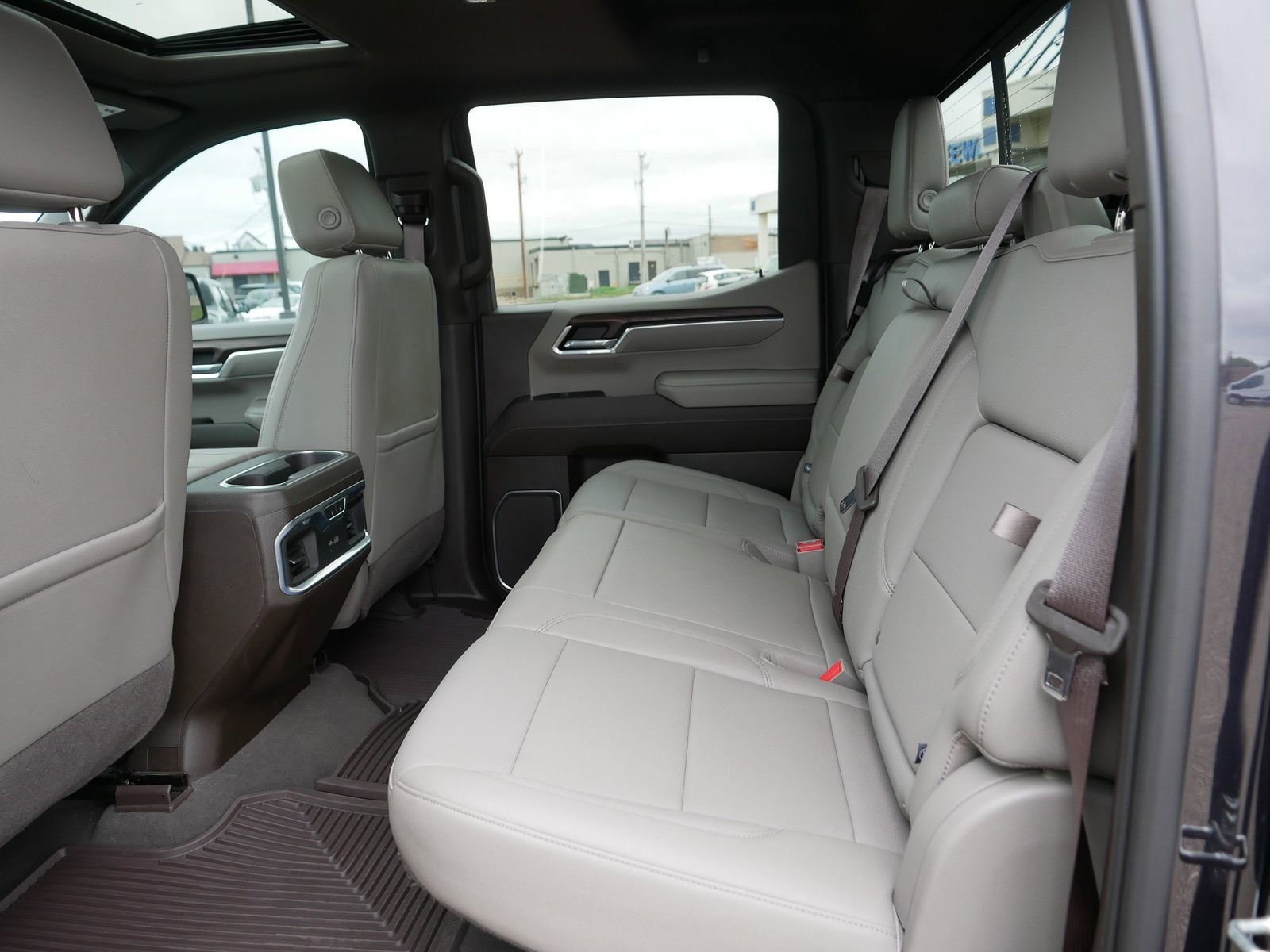 Used 2022 GMC Sierra 1500 SLT w/ SLT Premium Plus Package AWD/4WD image 21