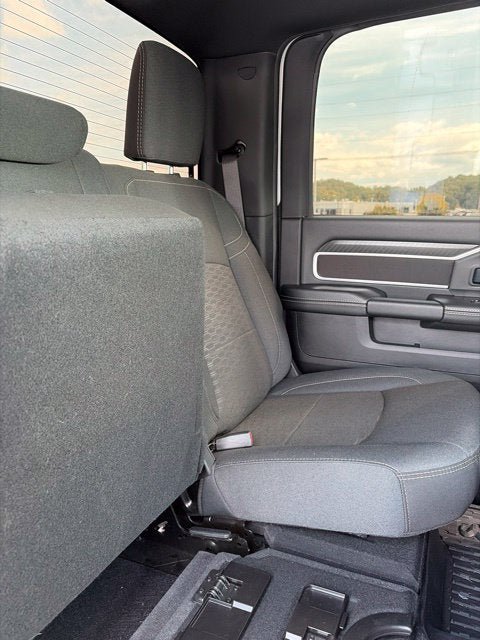 Used 2025 RAM 2500 Big Horn AWD/4WD image 18
