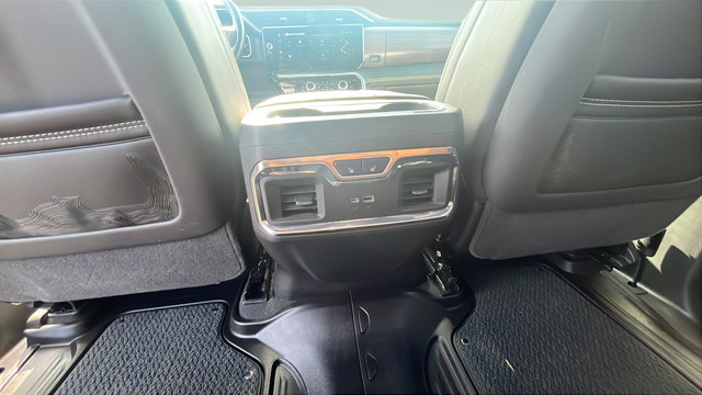 Used 2026 GMC Sierra 1500 Denali Ultimate AWD/4WD image 23