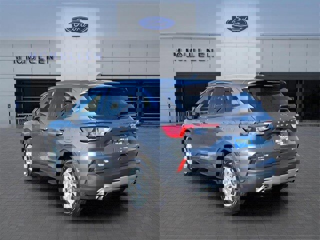 Certified 2021 Ford Escape SE image 3