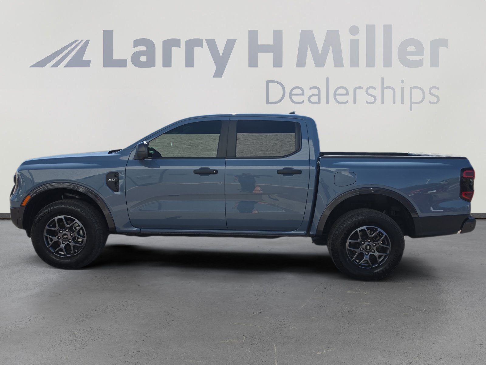 Certified 2024 Ford Ranger XLT w/ Technology Package AWD/4WD image 2