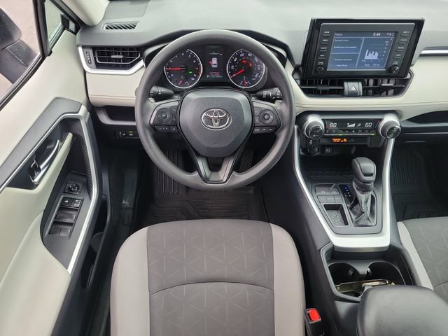 Used 2019 Toyota RAV4 XLE w/ Carpet Mat Package FWD image 7