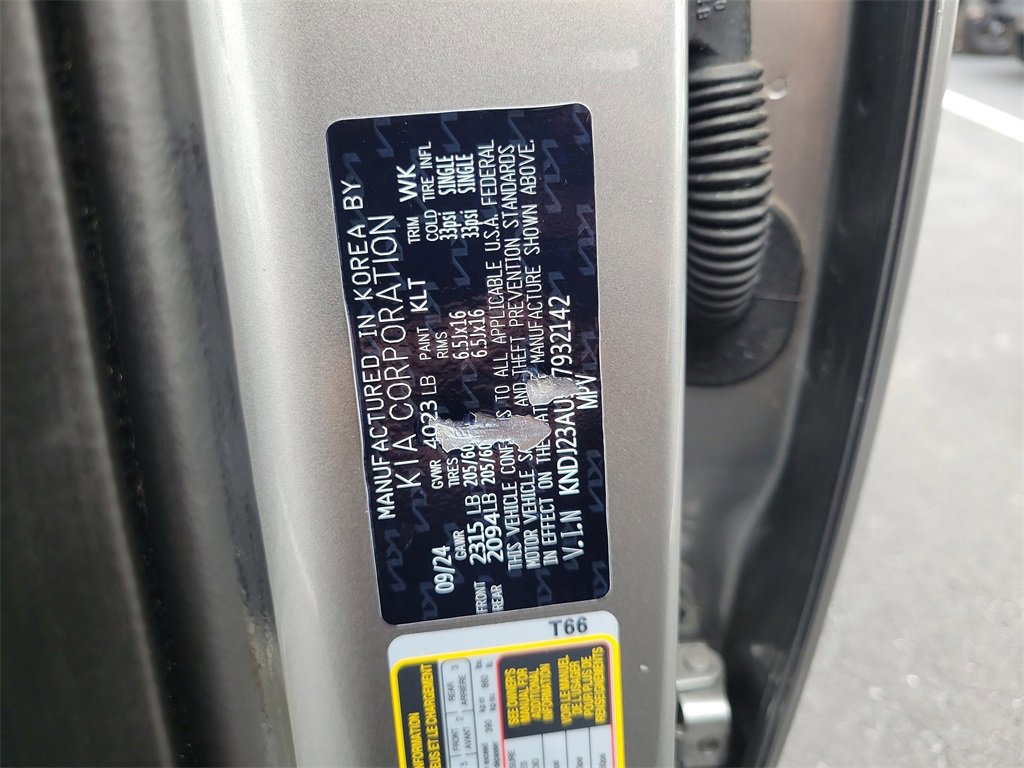 Used 2025 Kia Soul LX w/ LX Technology Package image 30