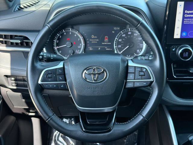 Used 2023 Toyota Highlander XSE AWD/4WD image 24