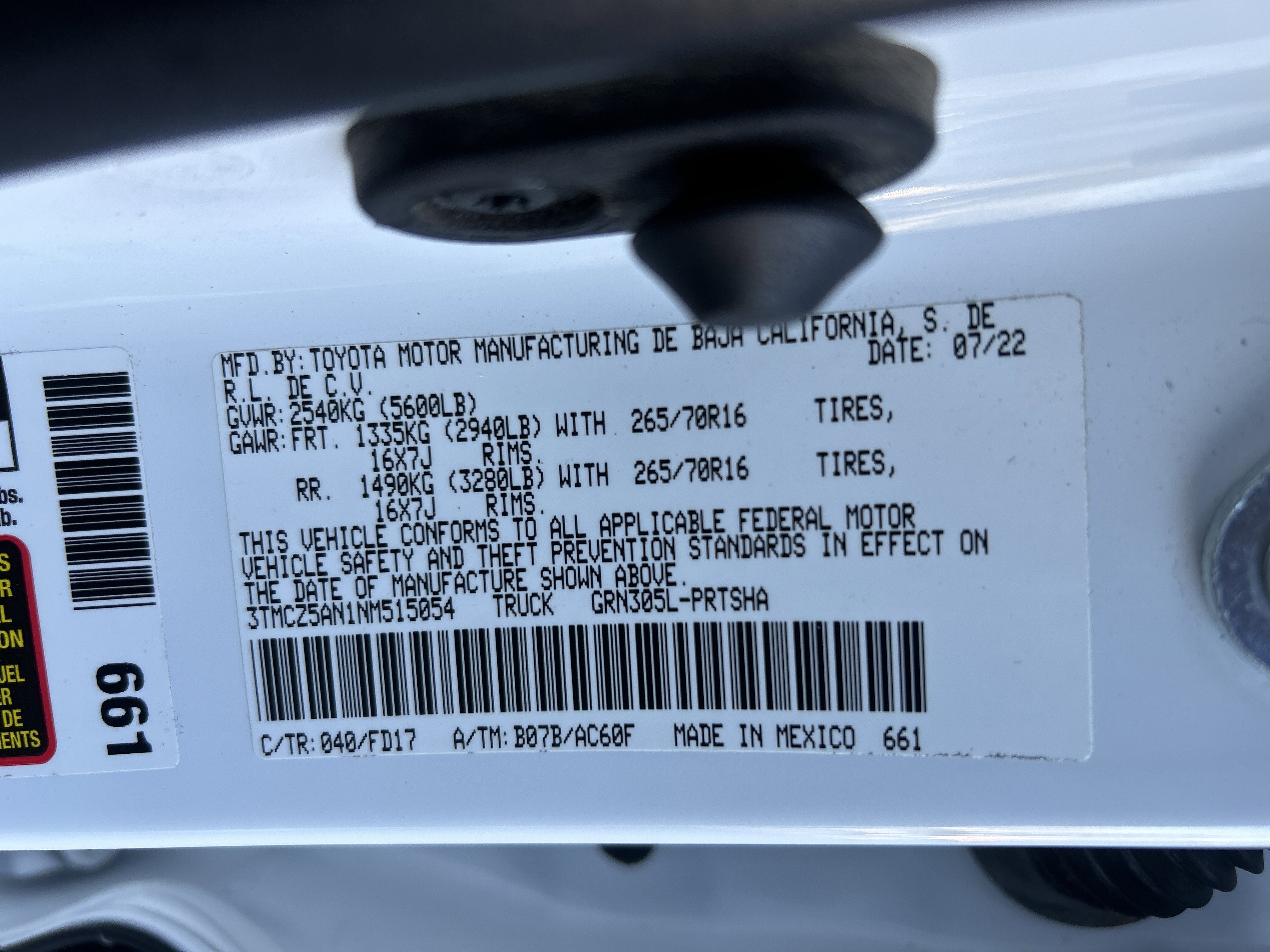 Used 2022 Toyota Tacoma TRD Off-Road AWD/4WD image 31