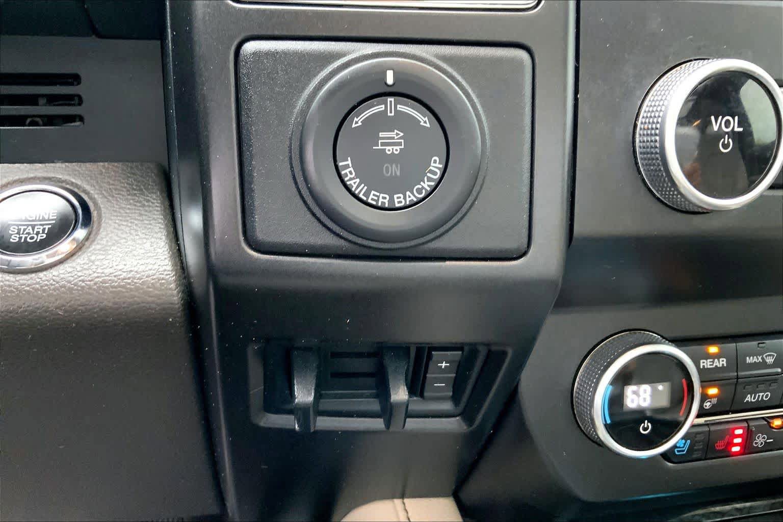 Certified 2019 Ford Expedition Limited w/ Texas Edition Package RWD image 32