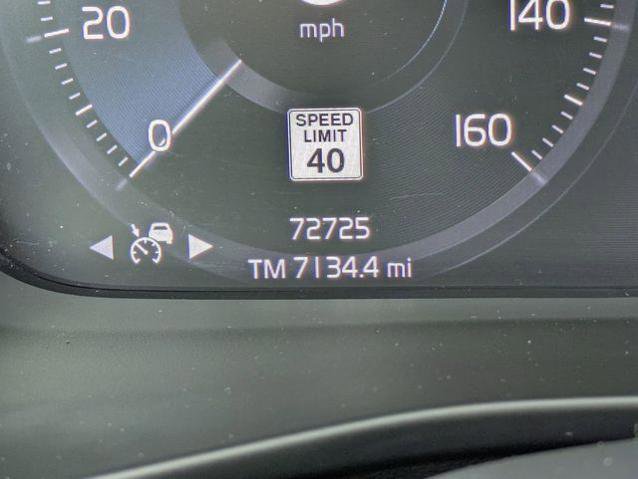 Used 2019 Volvo XC40 T5 R-Design AWD/4WD image 18