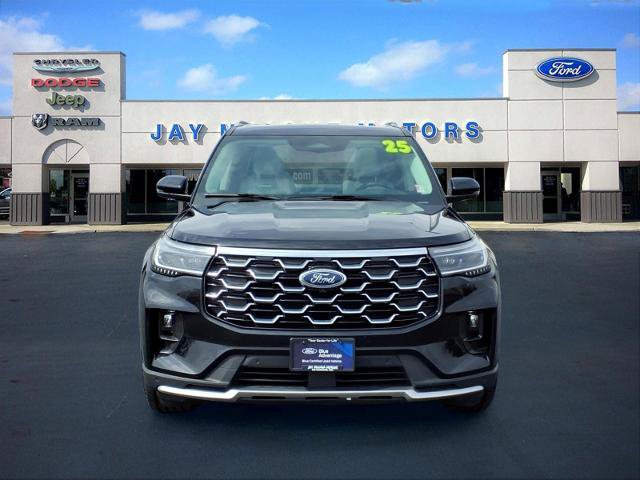 Certified 2025 Ford Explorer Platinum w/ LUX Leather Package AWD/4WD image 7