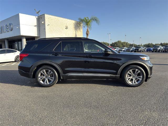 Certified 2022 Ford Explorer XLT w/ Equipment Group 202A image 6
