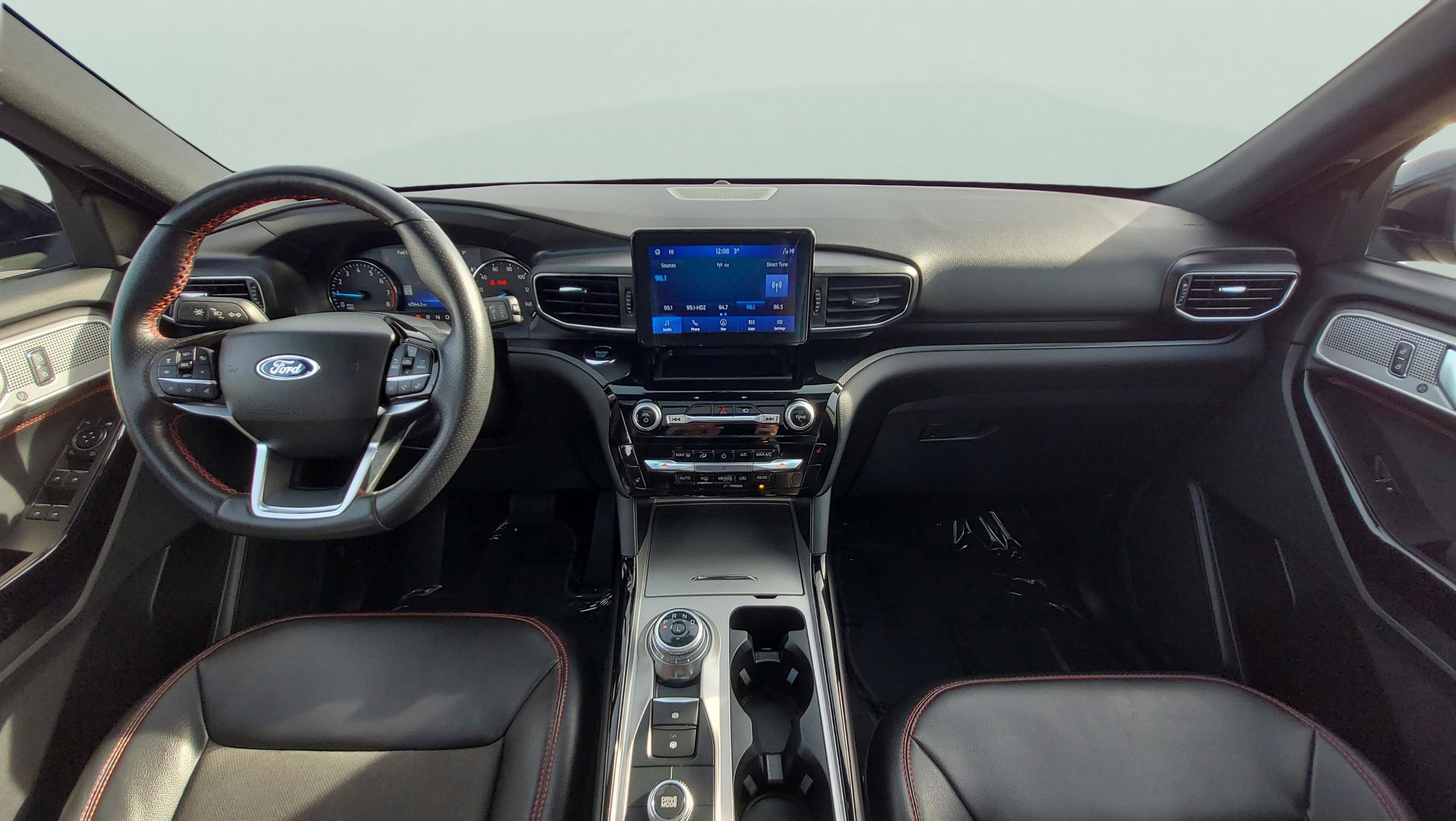 Certified 2023 Ford Explorer ST-Line w/ Class IV Trailer Tow Package image 13