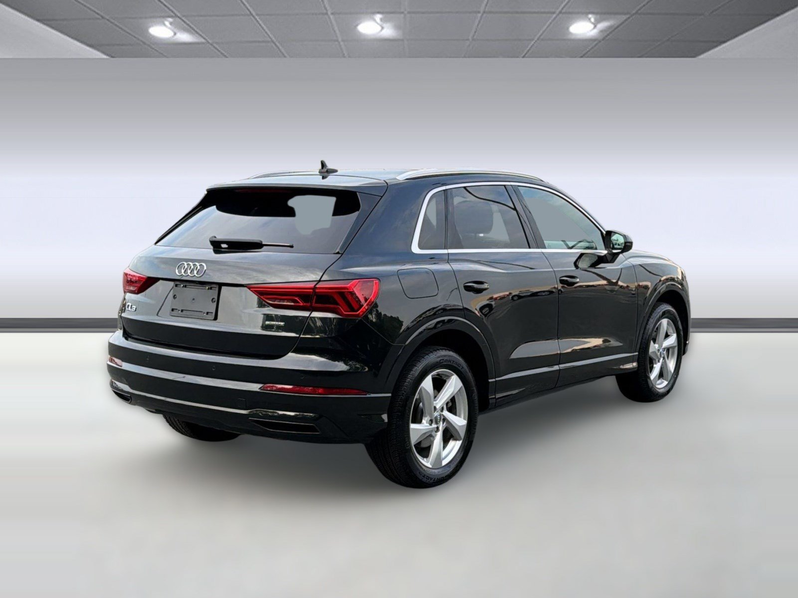 Used 2020 Audi Q3 2.0T Premium w/ Convenience Package AWD/4WD image 9