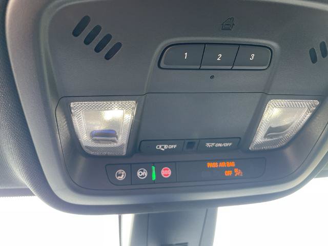 Used 2023 Chevrolet Traverse LT w/ LPO, Floor Liner Package AWD/4WD image 28