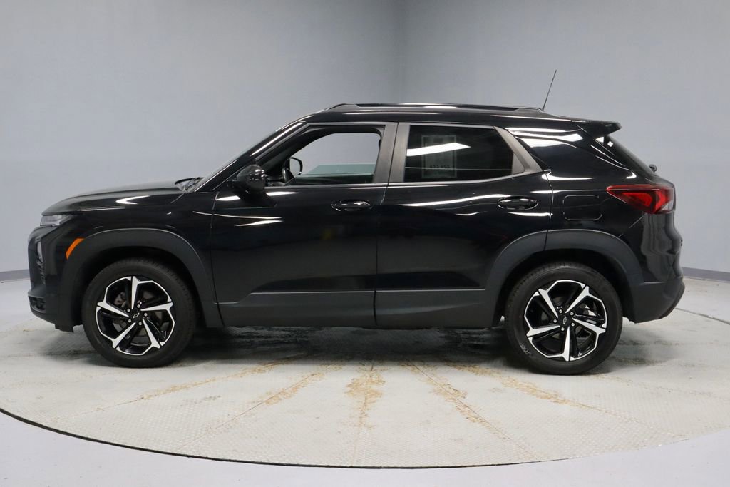 Used 2022 Chevrolet TrailBlazer RS w/ Sun and Liftgate Package AWD/4WD image 8