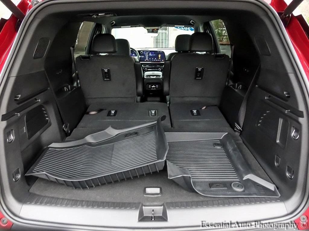 Used 2025 Chevrolet Traverse Z71 w/ Enhanced Driving Package AWD/4WD image 23