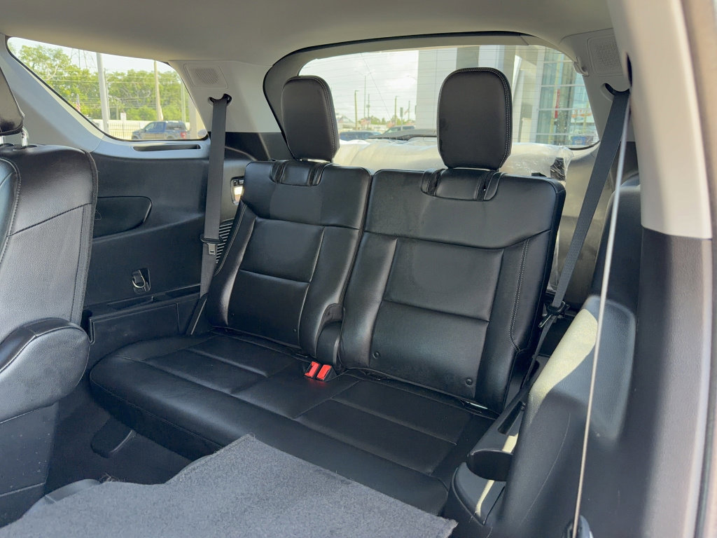 Certified 2023 Ford Explorer Limited w/ Limited Technology Package image 13
