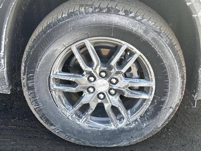 Used 2025 GMC Acadia Elevation image 5