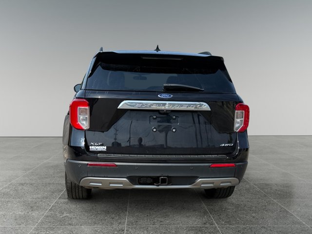 Certified 2022 Ford Explorer XLT w/ Equipment Group 202A AWD/4WD image 5