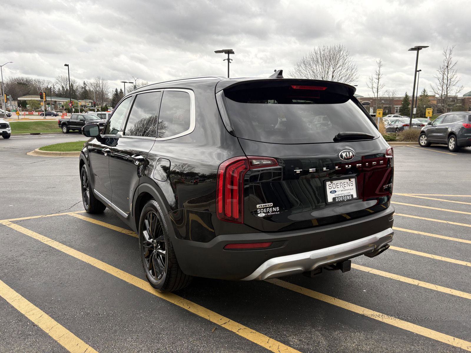 Used 2020 Kia Telluride SX w/ SX Prestige Package image 4