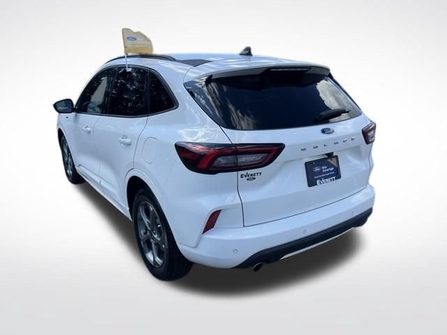Certified 2023 Ford Escape ST-Line w/ Tech Pack #1 FWD image 7