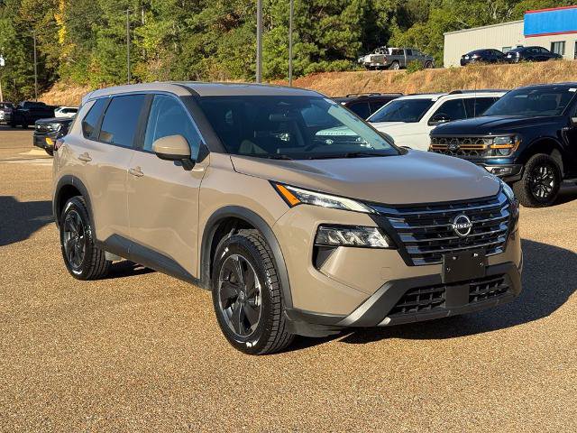 Used 2025 Nissan Rogue SV FWD image 2