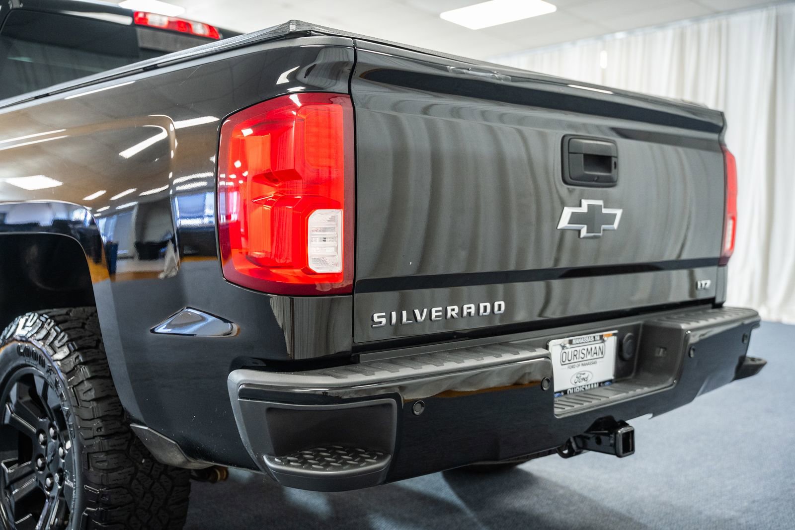 Used 2017 Chevrolet Silverado 1500 LTZ Z71 w/ LTZ Plus Package image 6