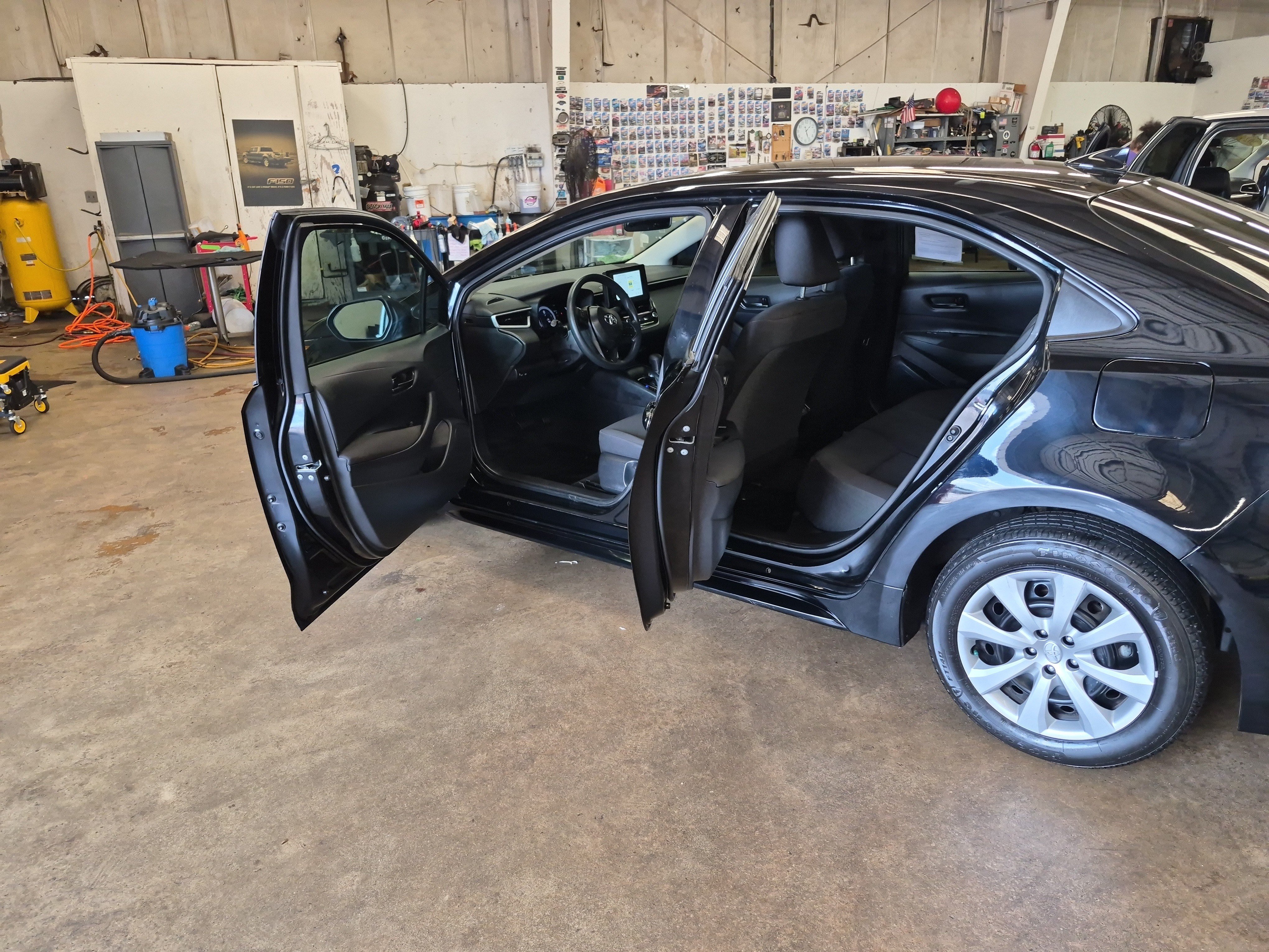 Used 2026 Toyota Corolla LE FWD image 14