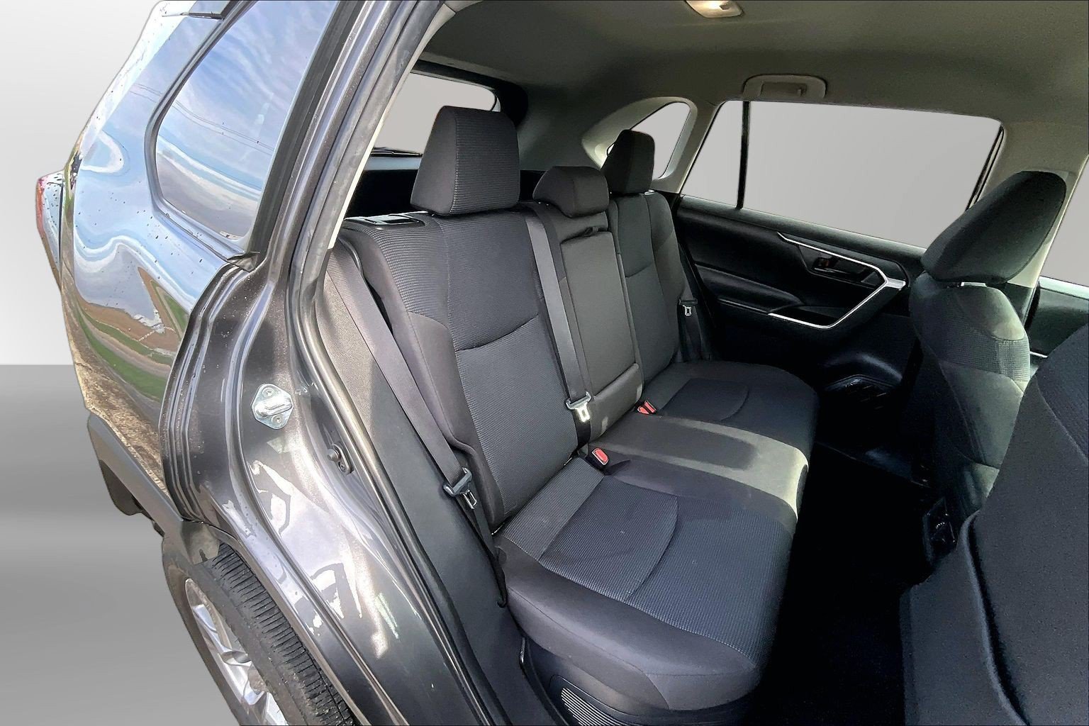 Used 2024 Toyota RAV4 LE AWD/4WD image 17