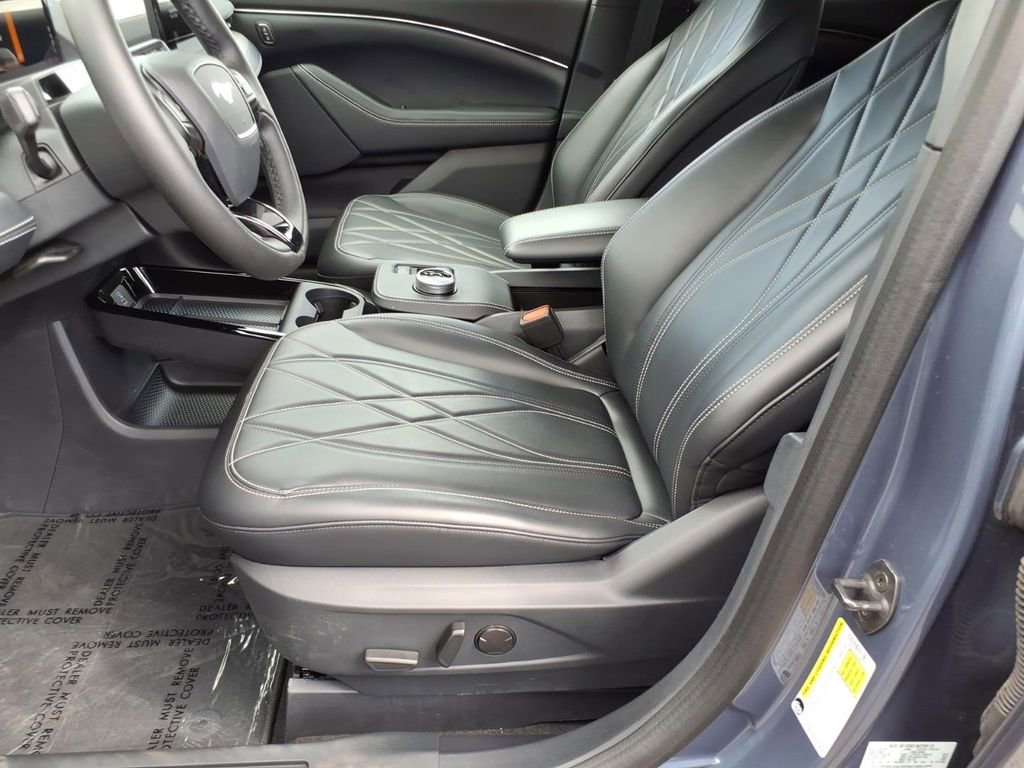 Certified 2021 Ford Mustang Mach-E Select w/ Comfort/Technology Package RWD image 11