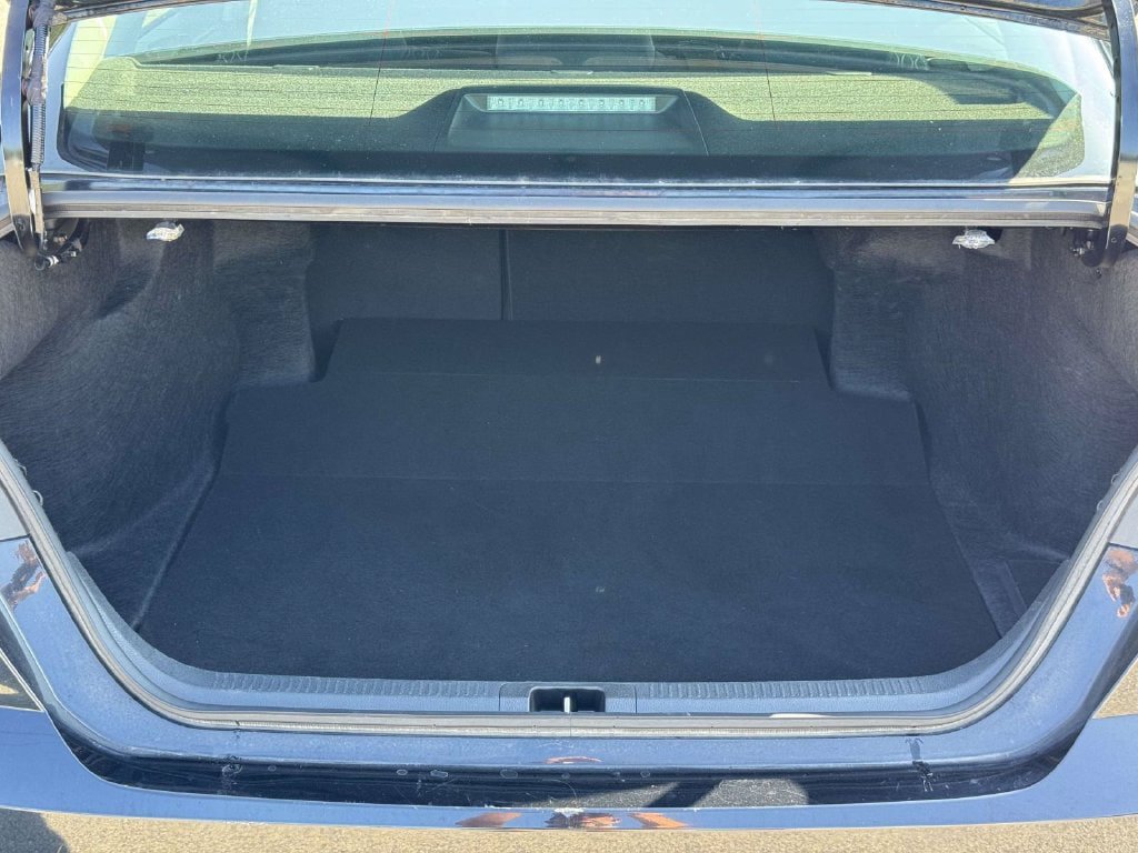 Used 2025 Toyota Camry LE FWD image 17