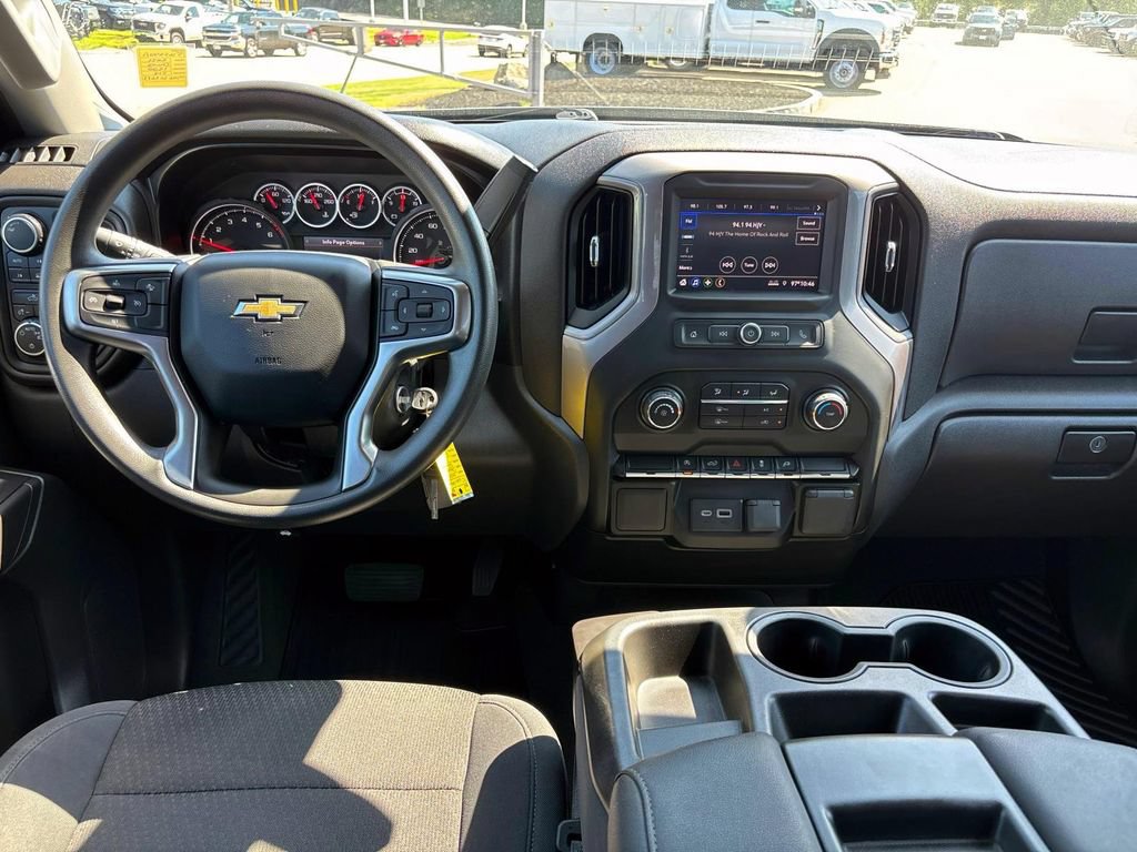 Used 2021 Chevrolet Silverado 1500 Custom w/ Safety Confidence Package AWD/4WD image 13